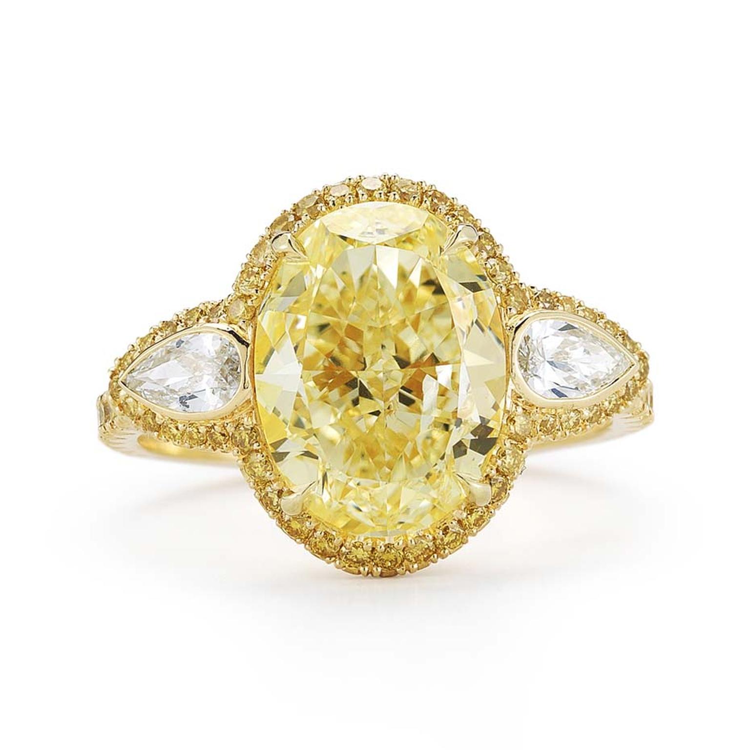 Kwiat ovalcut yellow diamond engagement ring in yellow